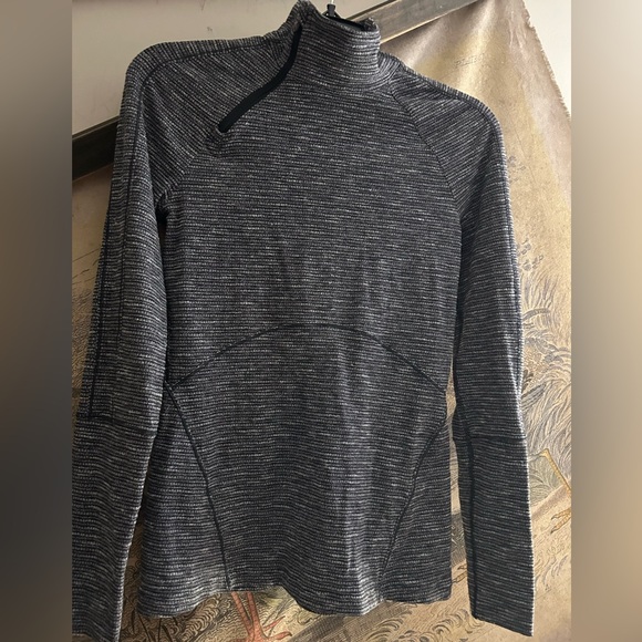 Lululemon Brisk Running Jacket EUC SZ 6 - Picture 2 of 10